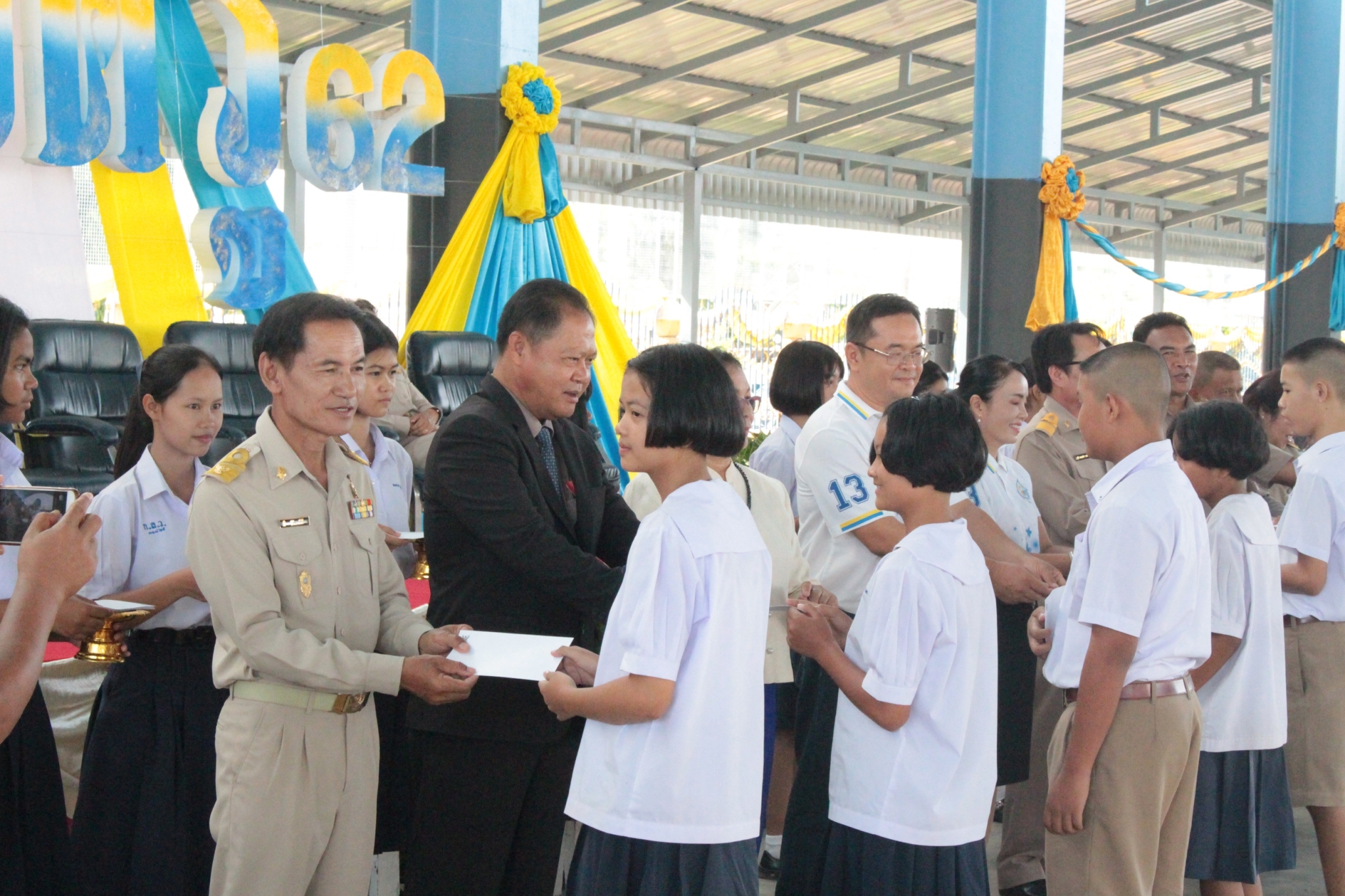 ������ 2562_190614_0437